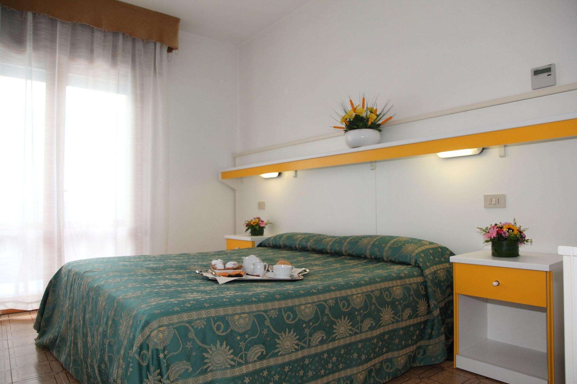 Hotel Bettina Lido di Jesolo Dış mekan fotoğraf