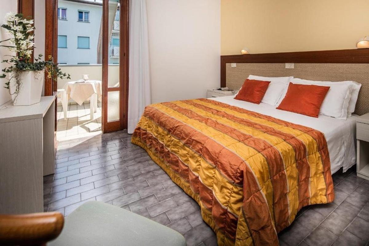 Hotel Bettina Lido di Jesolo Dış mekan fotoğraf