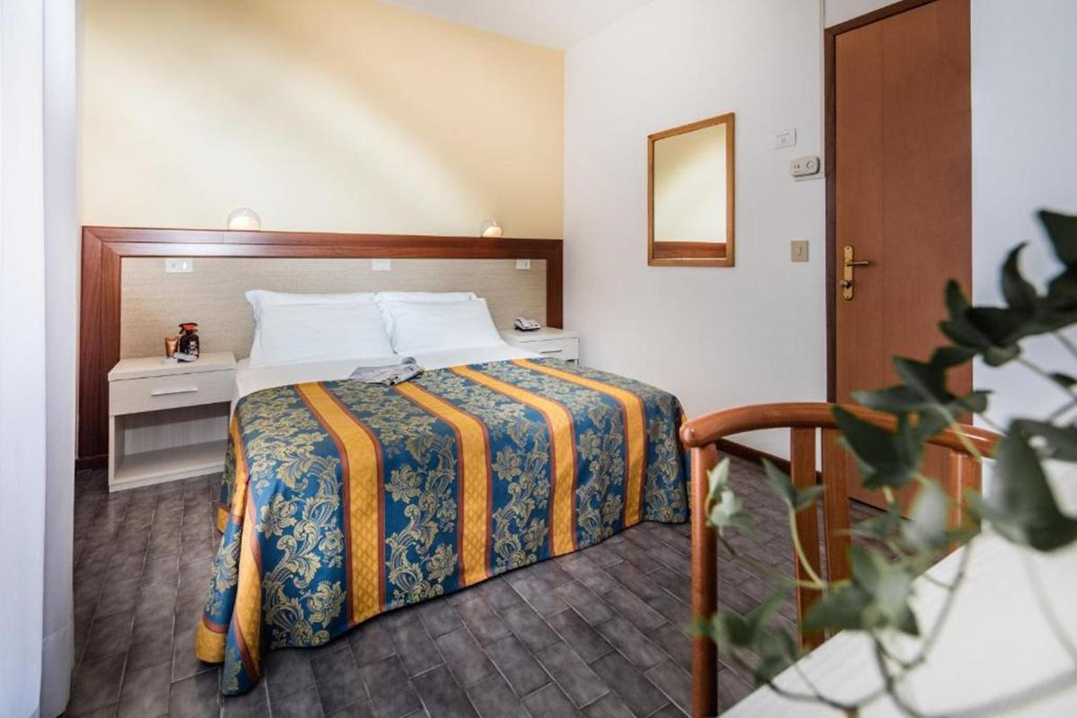 Hotel Bettina Lido di Jesolo Dış mekan fotoğraf