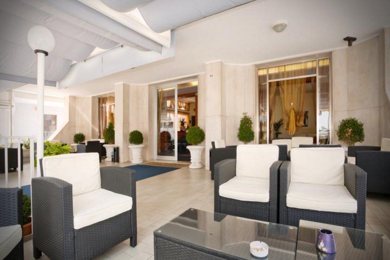 Hotel Bettina Lido di Jesolo Dış mekan fotoğraf