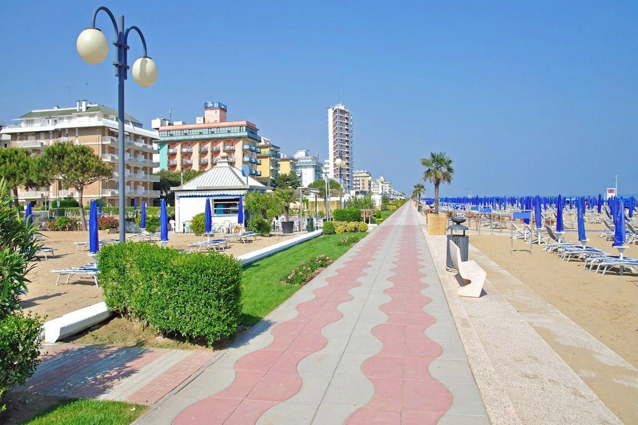 Hotel Bettina Lido di Jesolo Dış mekan fotoğraf